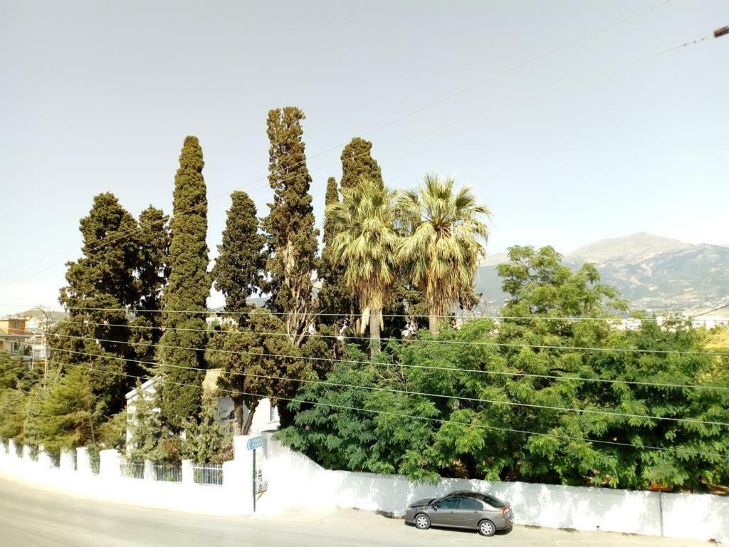 "Green Apartment" Close To Port & Center - Parking Patras Exterior photo