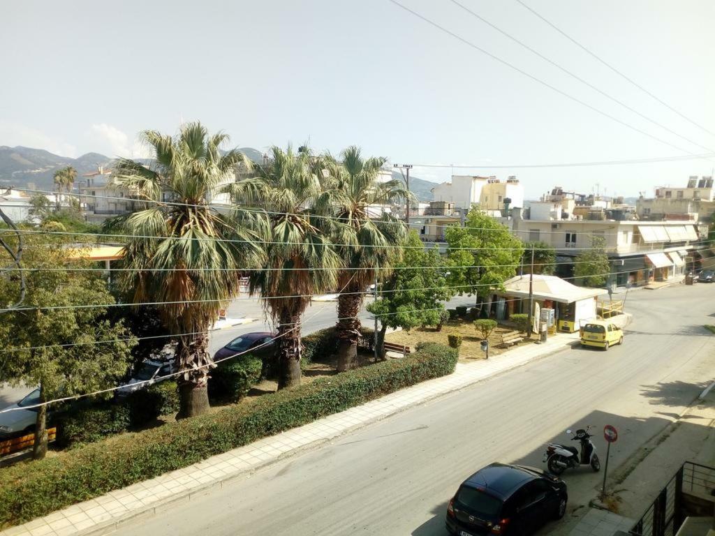 "Green Apartment" Close To Port & Center - Parking Patras Exterior photo