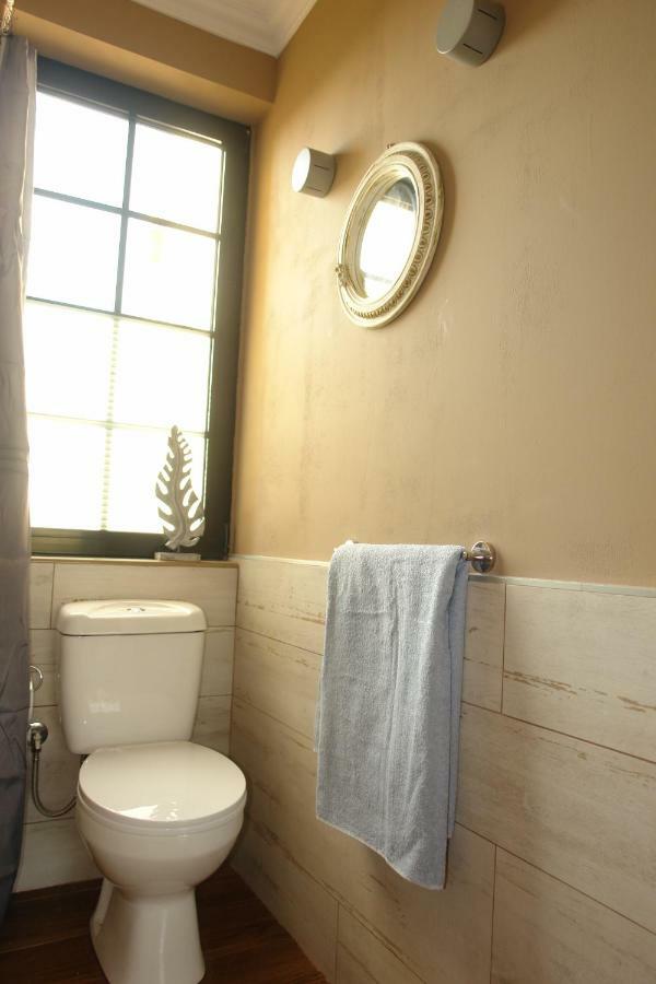 "Green Apartment" Close To Port & Center - Parking Patras Exterior photo